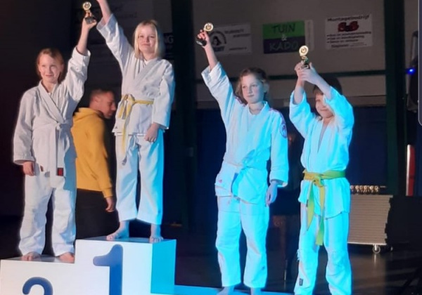 19-opstarters-Slagharen-Isabella3e