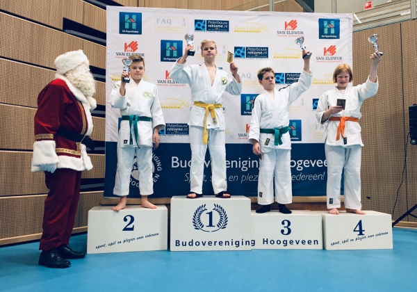 19-Hoogeveen-Renske-3e